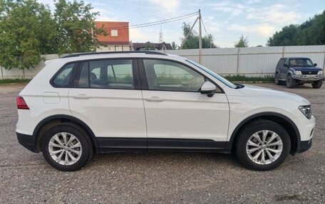 Volkswagen Tiguan II, 2019 год, 2 080 000 рублей, 9 фотография