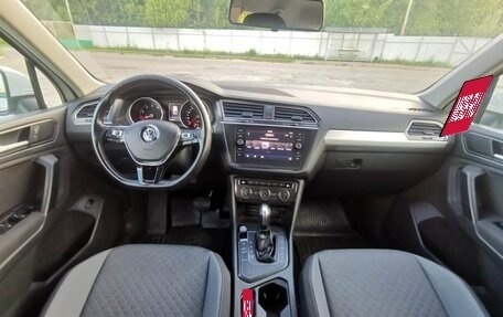 Volkswagen Tiguan II, 2019 год, 2 080 000 рублей, 20 фотография