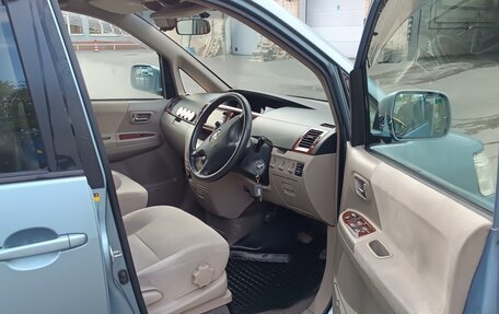 Toyota Noah III, 2003 год, 700 000 рублей, 11 фотография