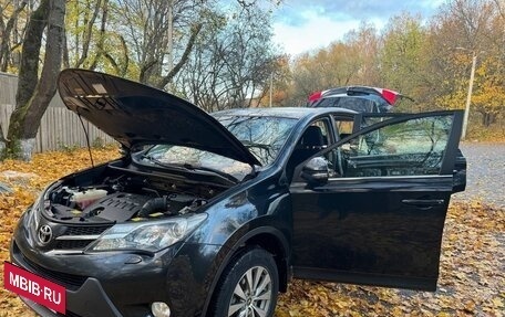 Toyota RAV4, 2013 год, 1 650 000 рублей, 4 фотография