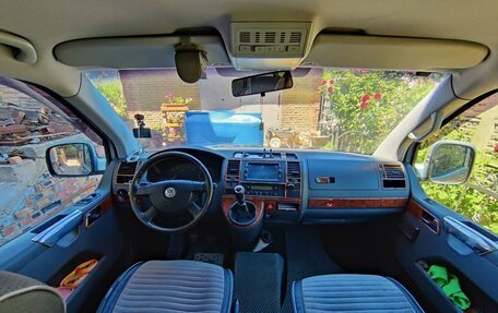 Volkswagen Caravelle T5, 2008 год, 1 550 000 рублей, 6 фотография
