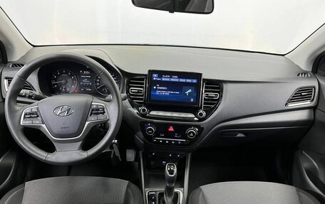 Hyundai Solaris II рестайлинг, 2021 год, 1 870 000 рублей, 9 фотография
