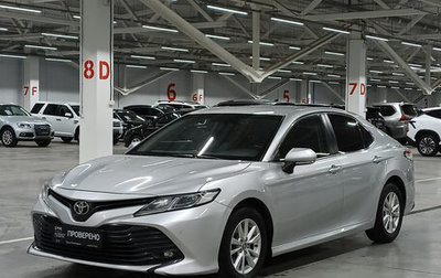 Toyota Camry, 2018 год, 1 999 000 рублей, 1 фотография