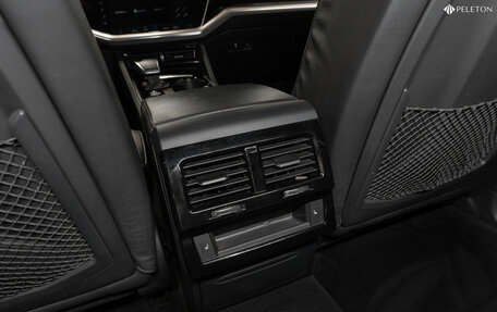 Volkswagen Touareg III, 2019 год, 4 840 000 рублей, 14 фотография