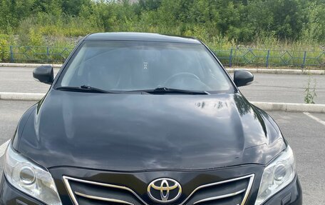 Toyota Camry, 2011 год, 1 480 000 рублей, 2 фотография