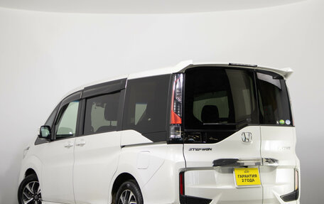 Honda Stepwgn IV, 2019 год, 2 689 000 рублей, 3 фотография