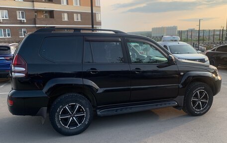 Toyota Land Cruiser Prado 120 рестайлинг, 2008 год, 2 200 000 рублей, 5 фотография