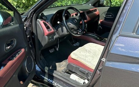 Honda HR-V II, 2019 год, 2 000 000 рублей, 2 фотография