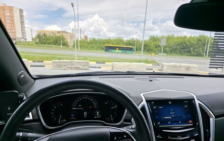 Cadillac SRX II рестайлинг, 2014 год, 2 200 000 рублей, 21 фотография