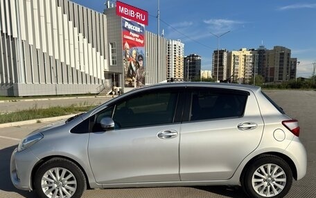 Toyota Vitz, 2017 год, 1 090 000 рублей, 2 фотография