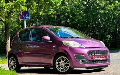 Peugeot 107 I рестайлинг, 2013 год, 660 000 рублей, 5 фотография