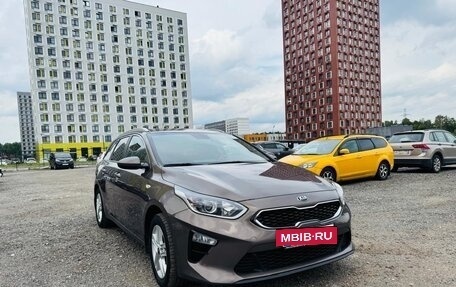 KIA cee'd III, 2020 год, 1 800 000 рублей, 2 фотография