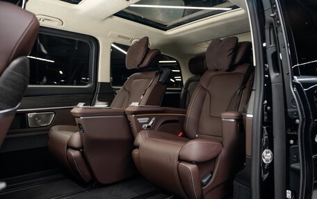 Mercedes-Benz V-Класс, 2025 год, 13 500 000 рублей, 2 фотография
