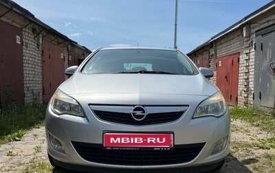 Opel Astra J, 2011 год, 800 000 рублей, 1 фотография