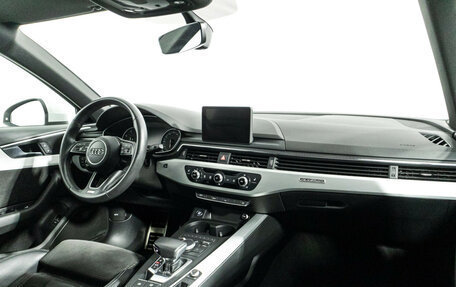 Audi A4, 2019 год, 3 069 898 рублей, 9 фотография