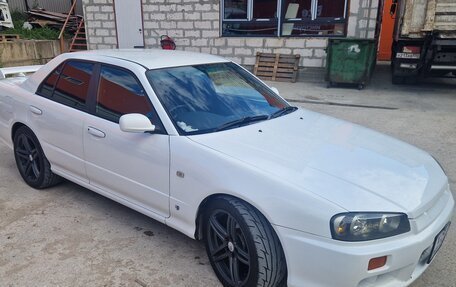 Nissan Skyline, 1998 год, 1 850 000 рублей, 1 фотография