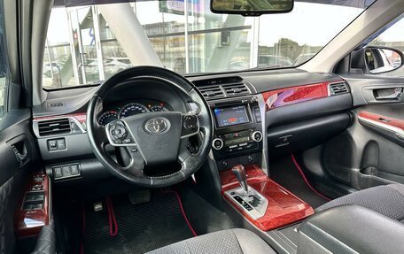 Toyota Camry, 2012 год, 1 600 000 рублей, 6 фотография