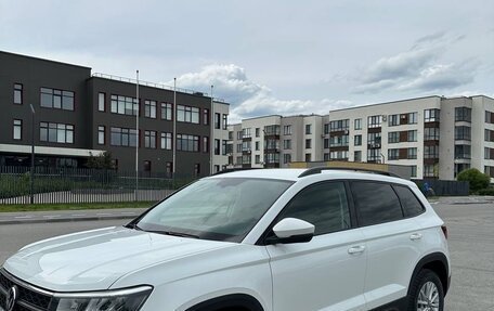Volkswagen Taos, 2022 год, 2 700 000 рублей, 2 фотография