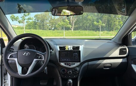 Hyundai Solaris II рестайлинг, 2014 год, 1 120 000 рублей, 10 фотография