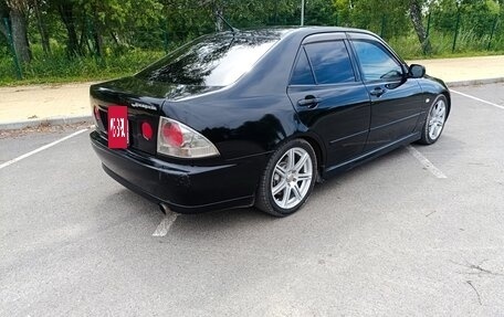 Lexus IS II рестайлинг 2, 1999 год, 650 000 рублей, 4 фотография