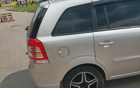 Opel Zafira B, 2013 год, 820 000 рублей, 3 фотография
