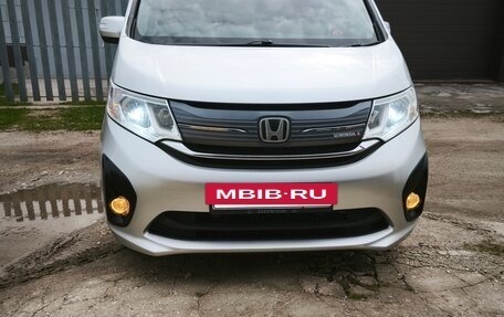Honda Stepwgn IV, 2015 год, 1 730 000 рублей, 2 фотография