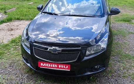 Chevrolet Cruze II, 2012 год, 715 000 рублей, 3 фотография