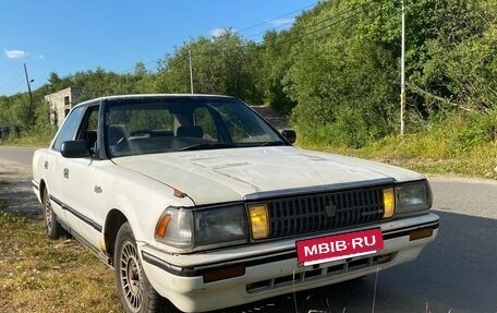 Toyota Crown, 1991 год, 300 000 рублей, 3 фотография