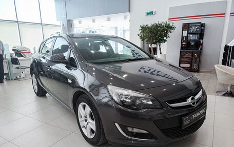 Opel Astra J, 2012 год, 740 000 рублей, 7 фотография