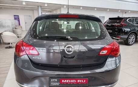 Opel Astra J, 2012 год, 740 000 рублей, 10 фотография