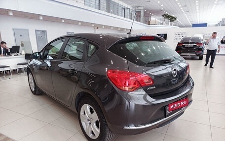 Opel Astra J, 2012 год, 740 000 рублей, 11 фотография