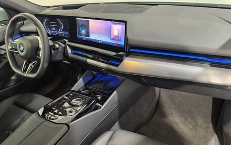 BMW 5 серия, 2025 год, 8 990 000 рублей, 12 фотография