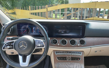 Mercedes-Benz E-Класс, 2018 год, 3 870 000 рублей, 3 фотография
