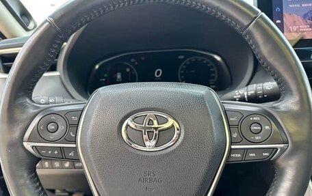 Toyota Harrier, 2022 год, 3 480 000 рублей, 6 фотография
