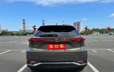 Toyota Harrier, 2022 год, 3 480 000 рублей, 3 фотография