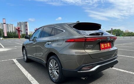 Toyota Harrier, 2022 год, 3 480 000 рублей, 4 фотография