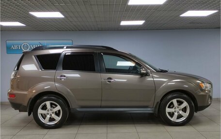 Mitsubishi Outlander III рестайлинг 3, 2011 год, 967 000 рублей, 4 фотография