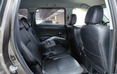 Mitsubishi Outlander III рестайлинг 3, 2011 год, 967 000 рублей, 11 фотография