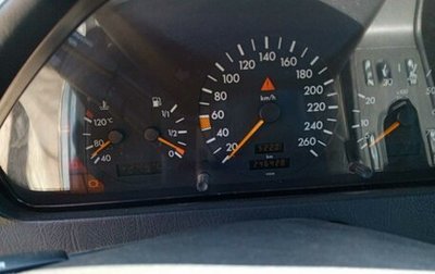 Mercedes-Benz C-Класс, 1994 год, 700 000 рублей, 1 фотография