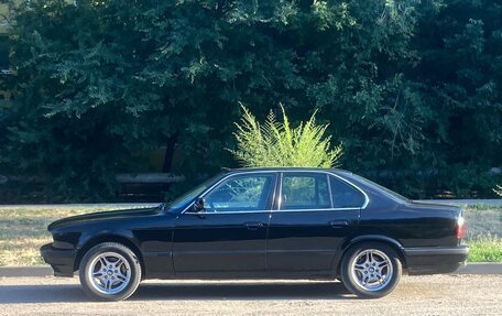 BMW 5 серия, 1990 год, 450 000 рублей, 1 фотография