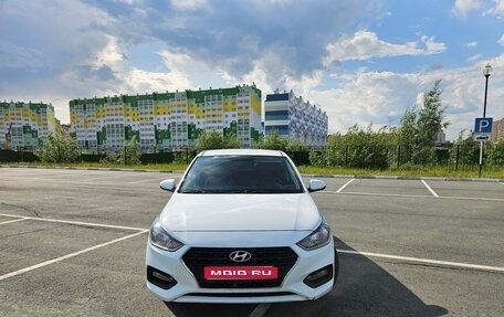 Hyundai Solaris II рестайлинг, 2019 год, 1 350 000 рублей, 1 фотография