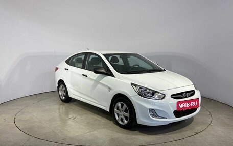 Hyundai Solaris II рестайлинг, 2013 год, 649 000 рублей, 3 фотография