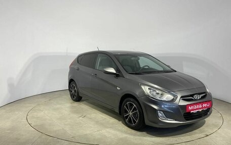 Hyundai Solaris II рестайлинг, 2012 год, 599 000 рублей, 3 фотография