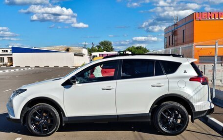 Toyota RAV4, 2018 год, 3 000 000 рублей, 3 фотография
