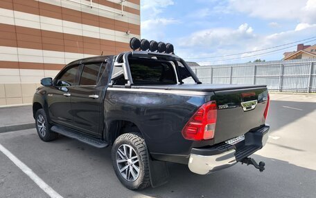 Toyota Hilux VIII, 2017 год, 3 950 000 рублей, 5 фотография