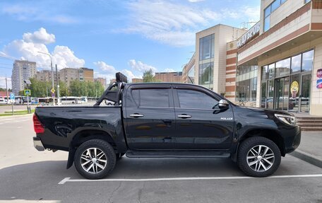 Toyota Hilux VIII, 2017 год, 3 950 000 рублей, 7 фотография