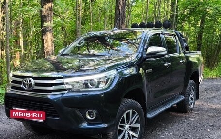 Toyota Hilux VIII, 2017 год, 3 950 000 рублей, 10 фотография