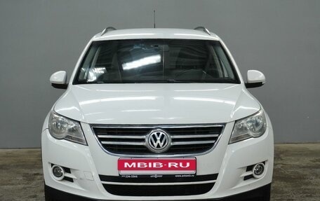 Volkswagen Tiguan I, 2010 год, 940 000 рублей, 2 фотография