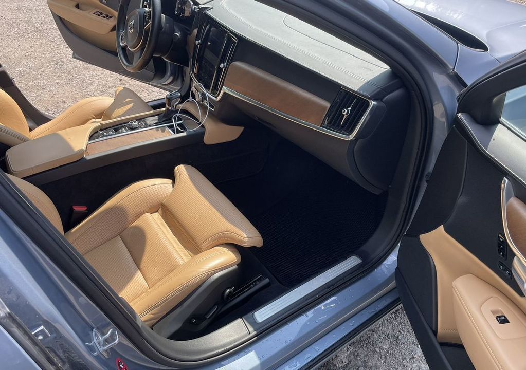 Volvo S90, 2017 год, 2 200 000 рублей, 8 фотография