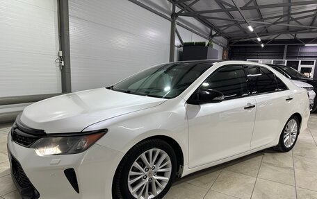 Toyota Camry, 2015 год, 1 900 000 рублей, 13 фотография